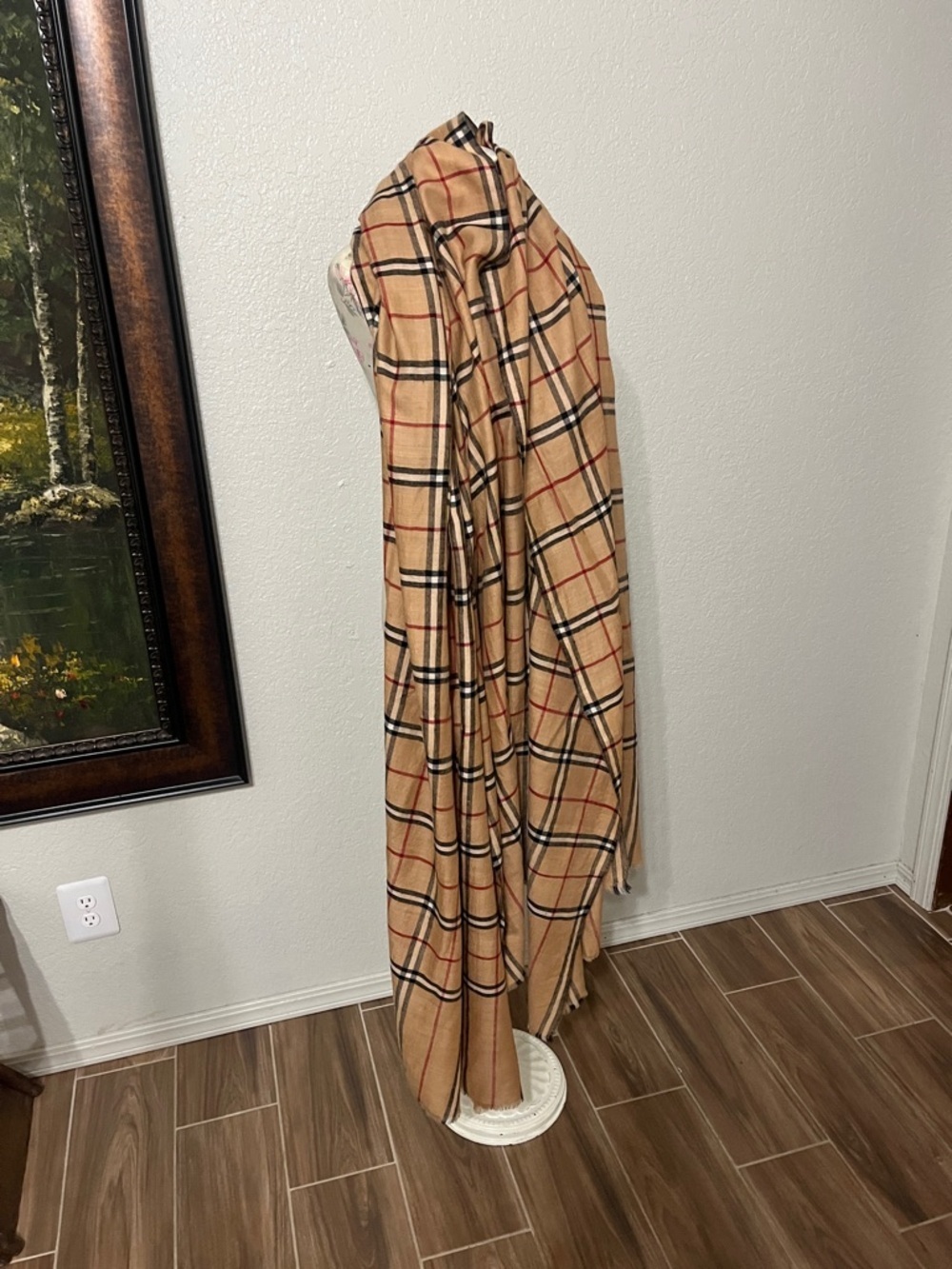 100% Cashmere Made in India Beige Plaid Lightweight Wrap Outstanding